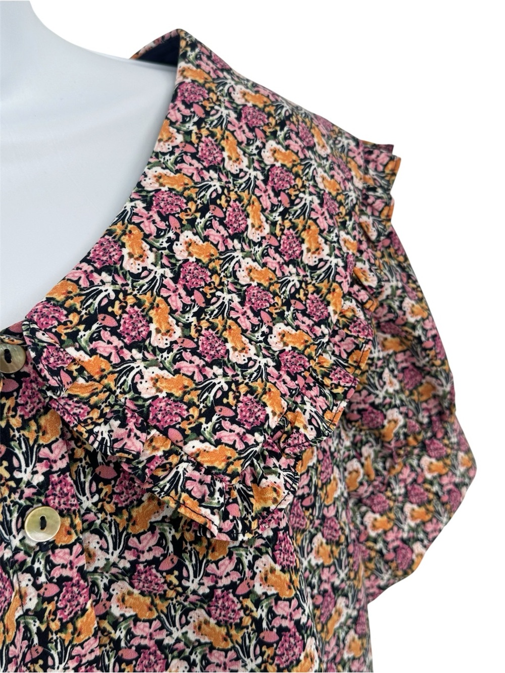 Nwt Roolee Dainty Floral Ruffle Peter Pan Collar Button V-Neck Puff Blouse Small — image 2 of 8